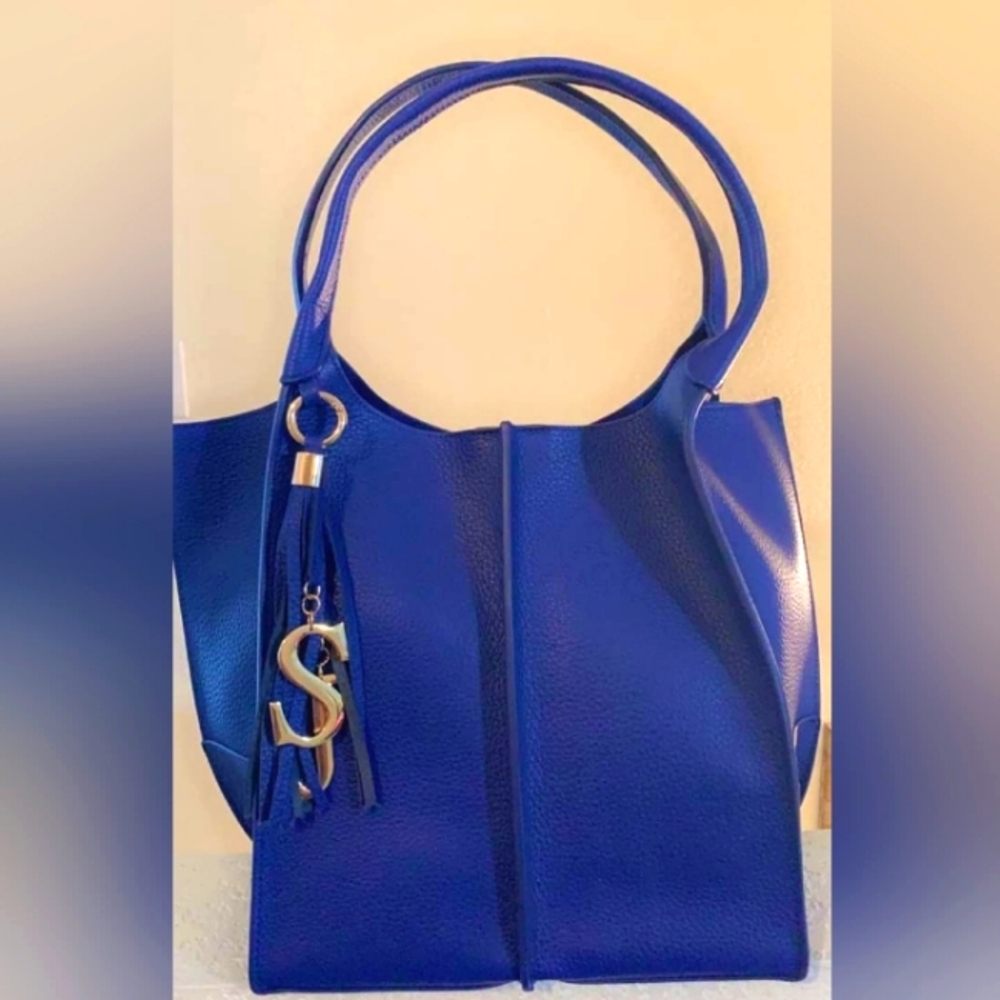 Sassy Jones Blue Ava